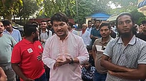 মুনতাসীরকে এনসিপি থেকে অব্যাহতি