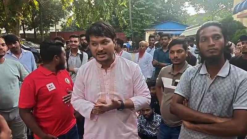মুনতাসীরকে এনসিপি থেকে অব্যাহতি