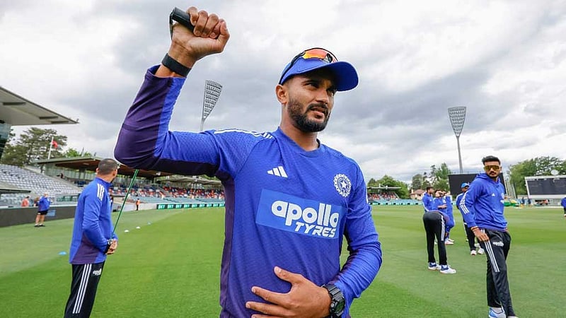 নিতিশের দলে ফেরায় আরও দেরি