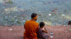 দূষণে ভরা হাতিরঝিল