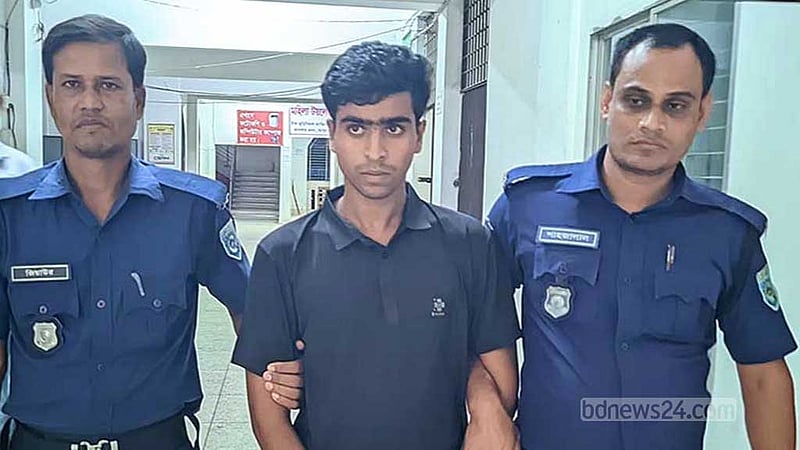 অনলাইন জুয়ার জন্য টাকা না পেয়ে দাদিকে হত্যা: ‘স্বীকারোক্তি’ তরুণের