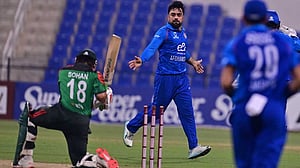 সর্বনিম্ন রান তাড়ায় চরম ব্যাটিং ব্যর্থতায় বড় হার বাংলাদেশের