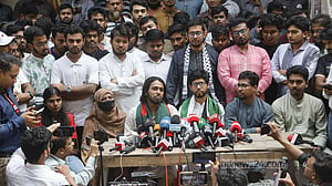 সবাইকে নিয়ে কাজ করার আশ্বাস রাকসুর নবনির্বাচিত ভিপি-জিএসের