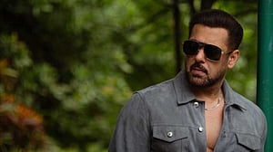 রাস্তায় যানজট, ঝুঁকি নিয়ে সালমান সেটে পৌঁছুলেন বাইকে চেপে
