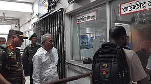 ভোটের মাঠে থাকবে ৮০ হাজার সেনা: উপদেষ্টা