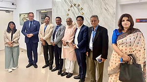 ‘কিছু লোক বসে' পিআর পদ্ধতির সিদ্ধান্ত নেওয়া সম্ভব নয়: খসরু