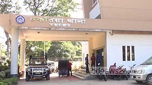 কক্সবাজারে মহাসড়কে রশি দিয়ে বাইক থামিয়ে ডাকাতি, নিহত ১
