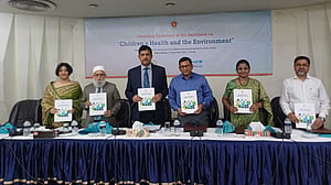 শিশুস্বাস্থ্য সচেতনতায় এল হ্যান্ডবুক