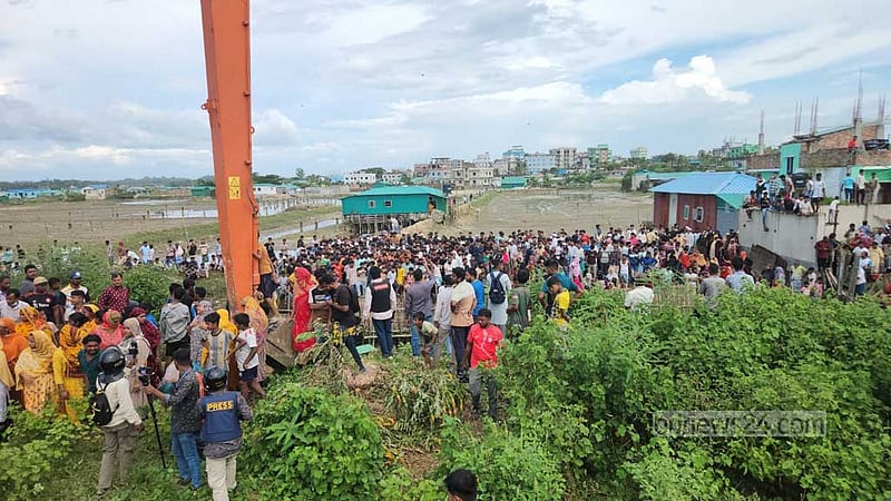 কক্সবাজারে বাঁকখালীর উচ্ছেদে বাঁধা: দুই মামলায় আসামি ৬৫০