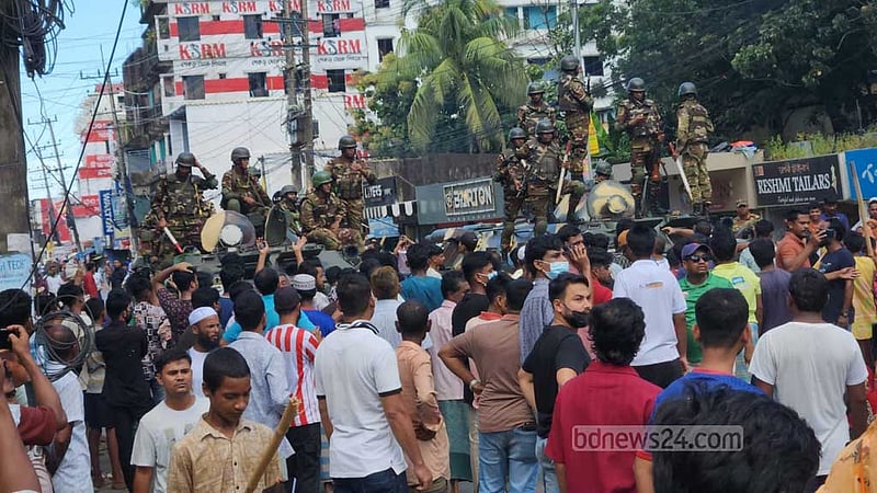 বিক্ষোভের মুখে কক্সবাজারে বাঁকখালীর উচ্ছেদ ফের স্থগিত