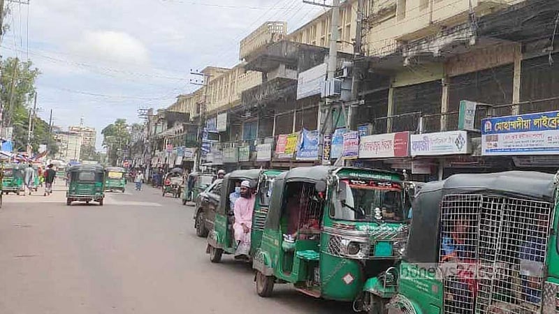 সংঘাতের পর ‘স্বাভাবিক’ হচ্ছে হাটহাজারী