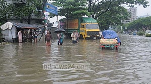 ভারি বৃষ্টি: প্লাবিত হতে পারে ৯ জেলার নিম্নাঞ্চল
