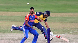 ক্রিজের বাইরে থাকলেও যে কারণে রান আউট হননি শানাকা