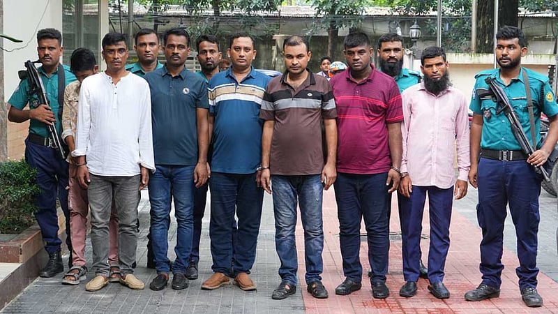 ডিবি পরিচয়ধারী ডাকাত দলের ৭ সদস্য গ্রেপ্তার