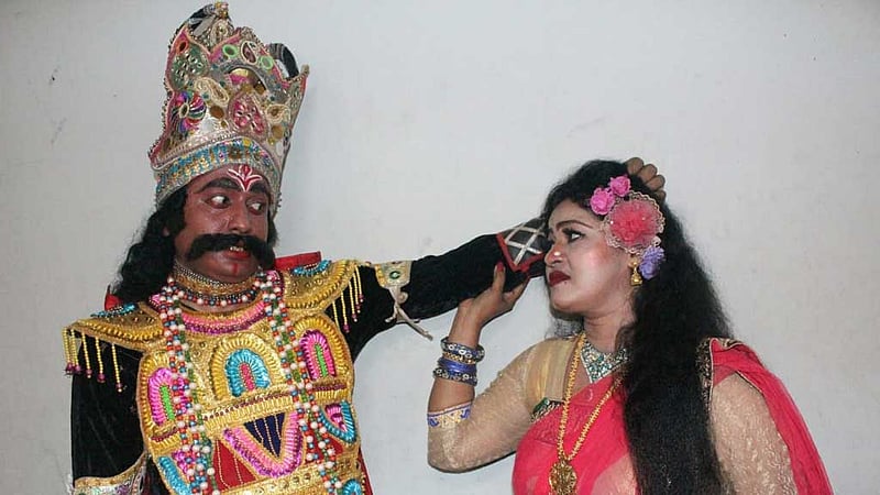 শারদীয় উৎসব: সন্ধ্যায় সোহরাওয়ার্দী উদ্যানে দেখা যাবে যাত্রাপালা