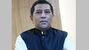 সাবেক এমপি দিদার ও তার স্ত্রীর বিরুদ্ধে দুদকের মামলা
