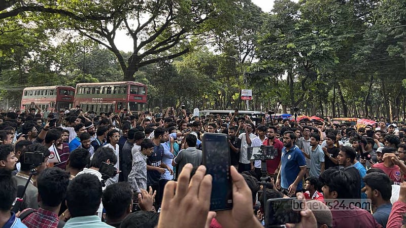 আটকে গেল হাই কোর্টের আদেশ, ডাকসু নির্বাচনে ‘বাধা নেই’