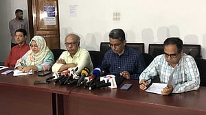 ডাকসু: গুজবে কান না দিয়ে ‘নির্ভয়ে’ ভোটকেন্দ্রে আসতে বললেন রিটার্নিং কর্মকর্তা