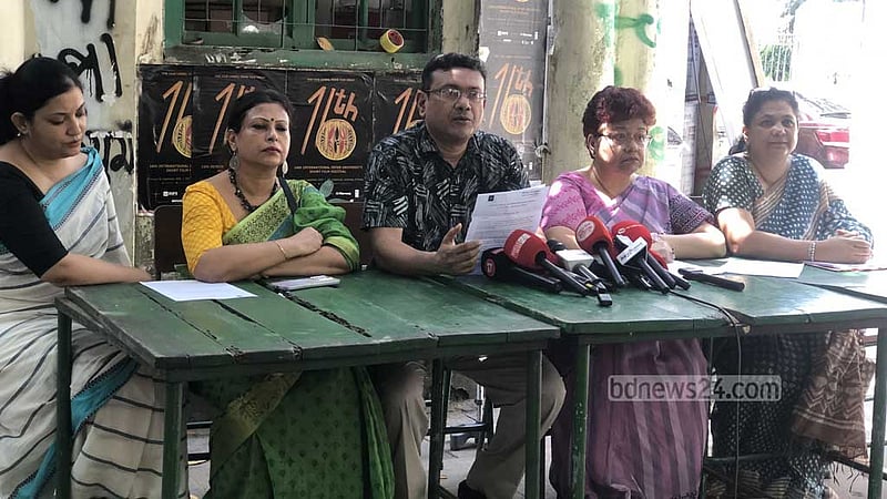 ডাকসু ভোট: লাইন ব্যবস্থাপনায় শিক্ষক-কর্মচারীদের চায় শিক্ষক নেটওয়ার্ক