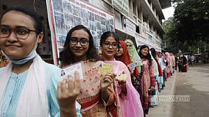 ১ ঘণ্টায় কত ভোট পড়ল টিএসসি কেন্দ্রে?
