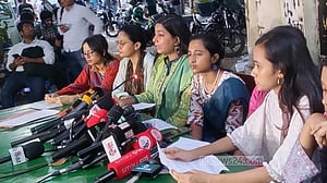 ডাকসু: প্রতিরোধ পর্ষদের ১১ নারী প্রার্থীর ১১ প্রতিশ্রুতি