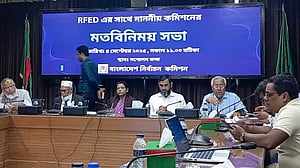 সবাই মিলে কেউ কিন্তু ‘আস্থার জায়গায় নেই’: ইসি আনোয়ারুল