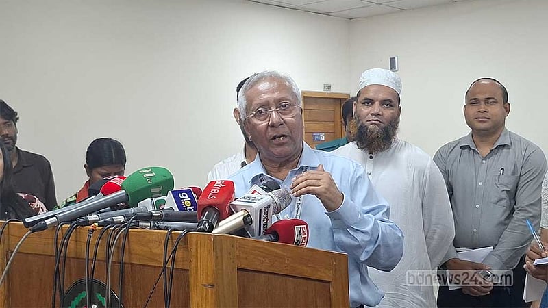 প্রবাসীদের নিবন্ধনের জন্য তৈরি হচ্ছে ‘পোস্টাল ভোট বিডি’ অ্যাপ: ইসি সচিব