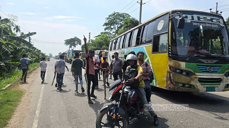 আসন পুনর্বিন্যাস: ফরিদপুরে আন্দোলনের মধ্যে ‘হিটস্ট্রোকে’ একজনের মৃত্যু