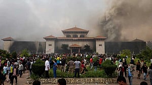 নেপাল যা পারল, বাংলাদেশের তরুণরা কেন তা পারল না?