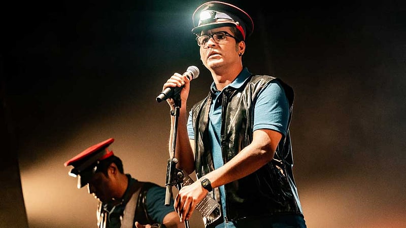 পশ্চিমবঙ্গের রাজনীতির ‘তিন ঘোষ’কে নিয়ে অনির্বাণের গান