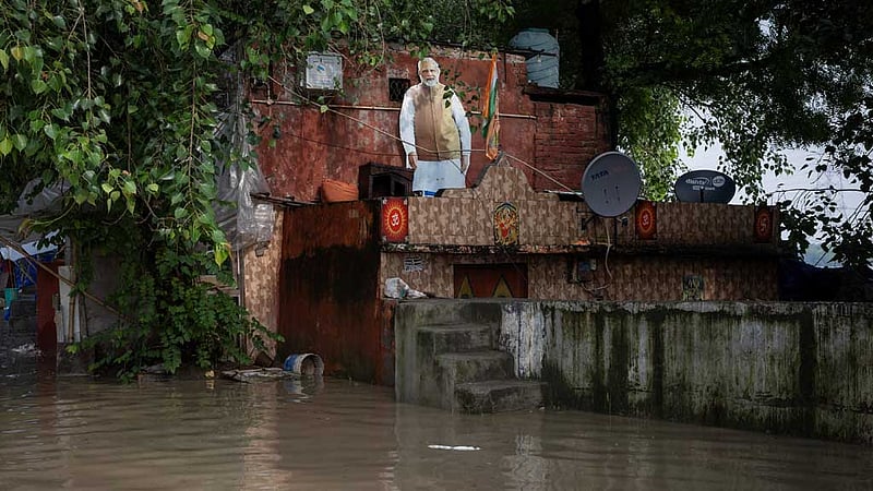 ভারতের যমুনার পানি বিপৎসীমার উপরে, ভারি বৃষ্টিতে তলিয়েছে দিল্লির নিম্নাঞ্চল