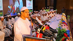 প্রাথমিকে ধর্মীয় শিক্ষক নিয়োগের দাবিতে আন্দোলনের হুঁশিয়ারি চরমোনাই পীরের