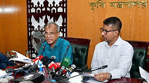 ইয়াবার বিনিময়ে যেন সার পাচার না হয়: কৃষি উপদেষ্টা