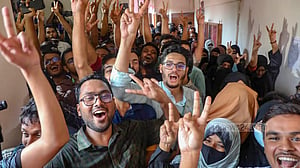 জাহাঙ্গীরনগর বিশ্ববিদ্যালয়: হল সংসদে কারা জিতেছে, কার প্রাধান্য