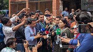 জাকসু ভোট: শিক্ষকের মৃত্যুতে ‘অব্যবস্থাপনার’ দায় দেখছেন রিটার্নিং কর্মকর্তা