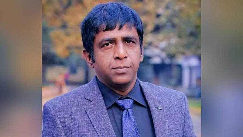 ঢাকায় হত্যাচেষ্টার মামলায় গ্রেপ্তার নড়াইলের সাবেক এমপি মুক্তি, আটকে গেল কারামুক্তি