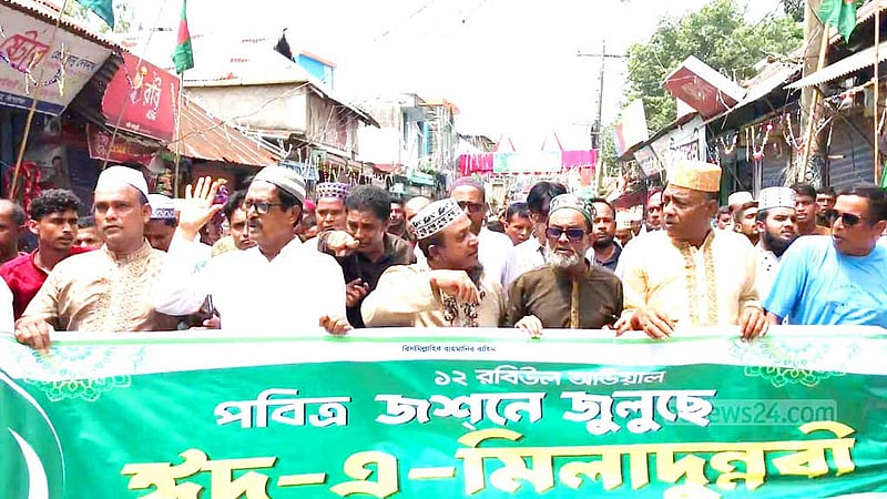 দেশে ‘ধর্মীয় গৃহযুদ্ধ’ লাগানোর পাঁয়তারা চলছে: ফজলুর রহমান