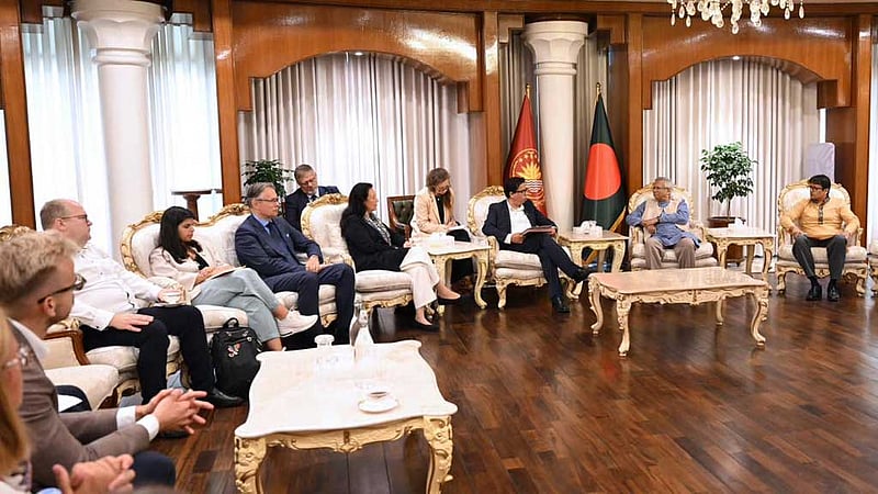 ফেব্রুয়ারিতে ‘অবাধ, শান্তিপূর্ণ ও উৎসবমুখর’ নির্বাচনের অঙ্গীকার ইউনূসের