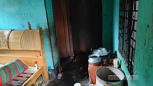 কাচপুরে ‘গ্যাসের আগুনে’ এক পরিবারের পাঁচজন দগ্ধ