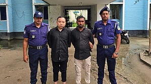 নেত্রকোণায় তিন নারীকে ‘পাচারের চেষ্টা’, চীনা নাগরিকসহ আটক ২