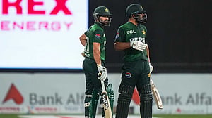 ফাখার ও নাওয়াজের ঝড়ের পর আবরারের স্পিনে ফাইনালে পাকিস্তান