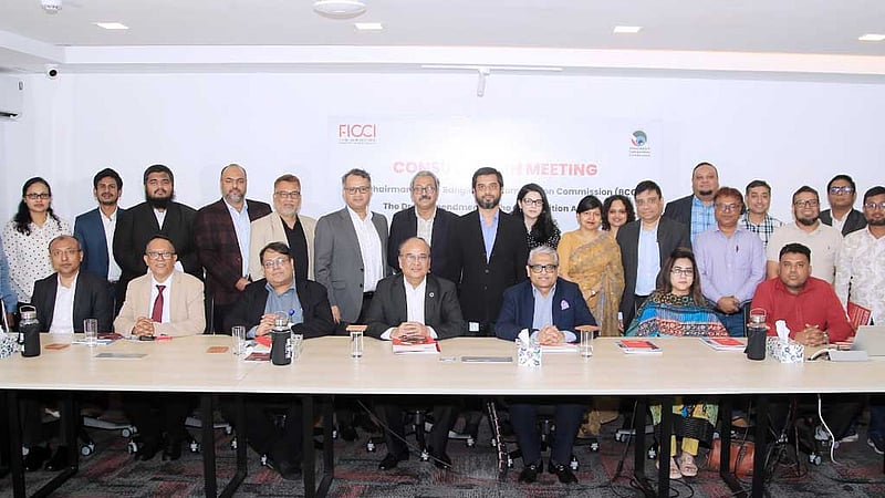 নতুন আইন যেন ব্যবসা বিকাশে ‘বাধা’ না হয়, বললেন এফআইসিসিআই সভাপতি