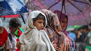 বৃষ্টিতে ঢাকায় স্বস্তি, ভোগান্তিও