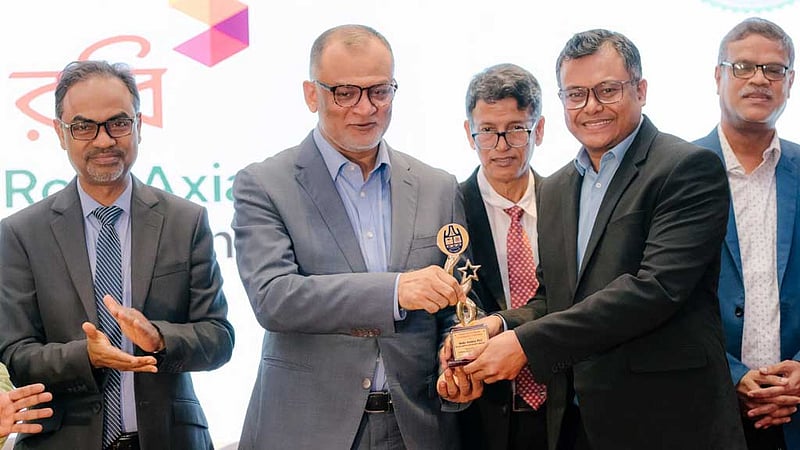 ‘বিবিআর কর্পোরেট অ্যাওয়ার্ড’ পেল রবি