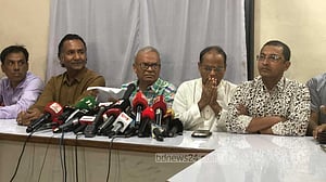 বিএনপির মনোনয়নের খবরে ‘ষড়যন্ত্র’ দেখছেন রিজভী