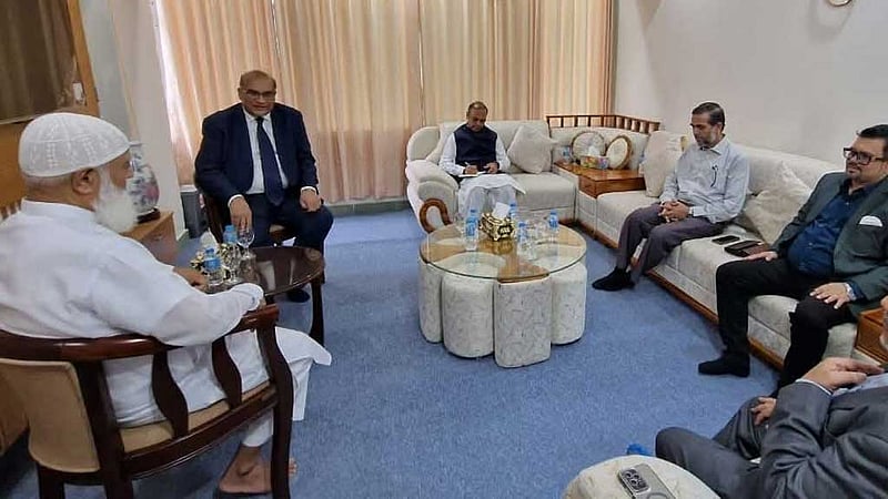 জামায়াতের আমিরের সঙ্গে পাকিস্তানের হাই কমিশনারের সাক্ষাৎ