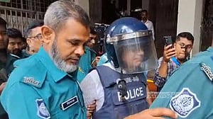 সাবেক বিচারপতি মানিক, মন্ত্রীসহ ৭ জনের আয়কর নথি জব্দের আদেশ