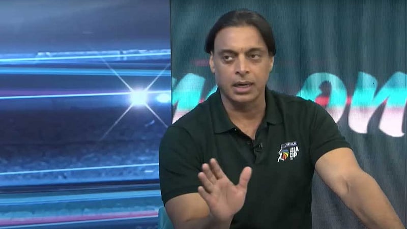 বাংলাদেশ ম্যাচের মানসিকতায় পাকিস্তানকে ফাইনালে নামার পরামর্শ শোয়েবের
