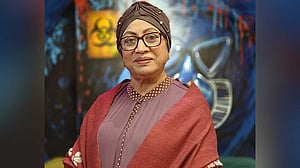জন্মদিনে নাতি-নাতনিদের সঙ্গে হুল্লোড়ে বয়স যেন কমে যায়: সুচন্দা