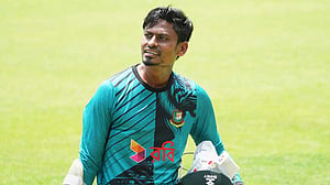 ব্রেভিস-মার্করামের রেকর্ডের দিনে চমকের নাম তাইজুল